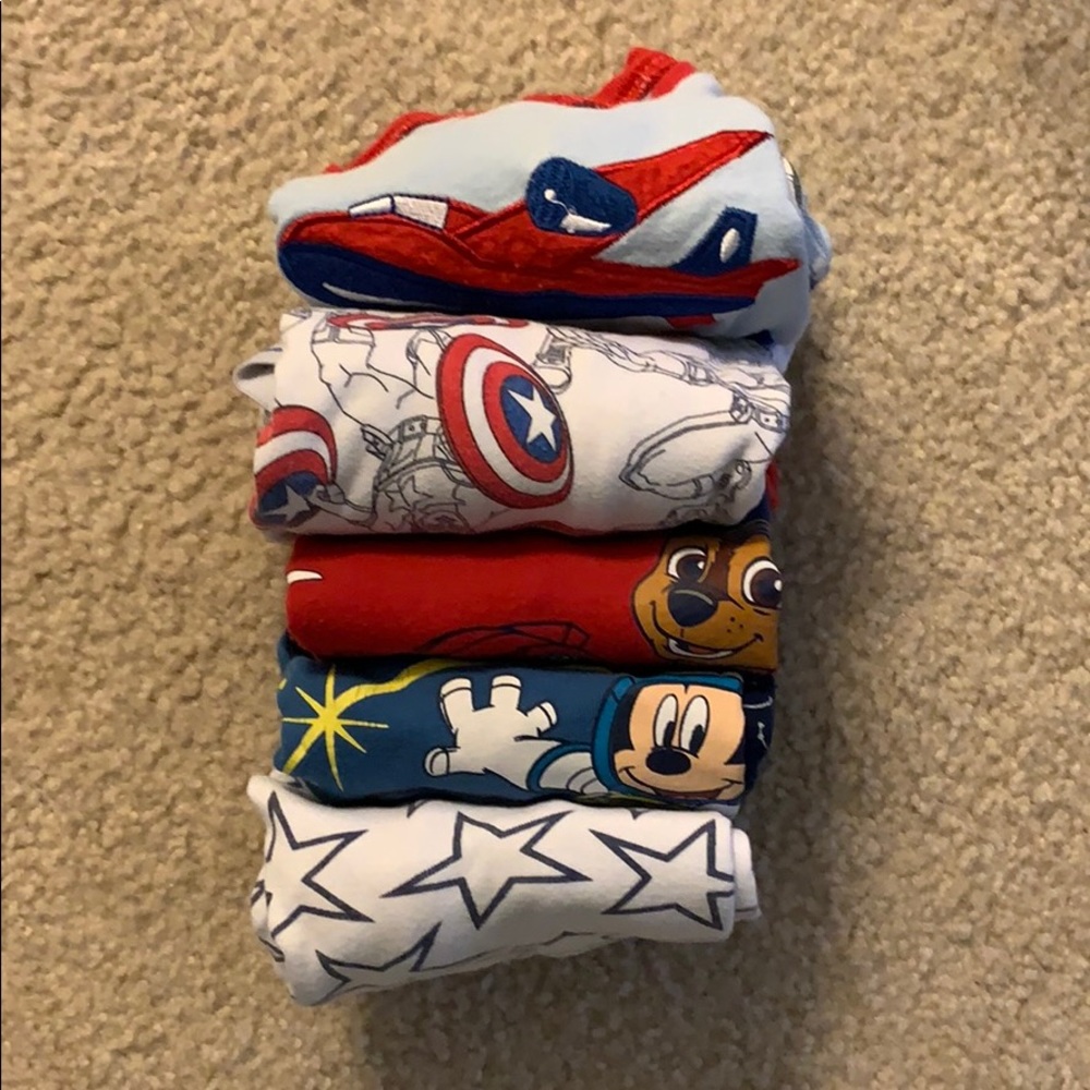 Lot of BOYS 2T PJ SETS